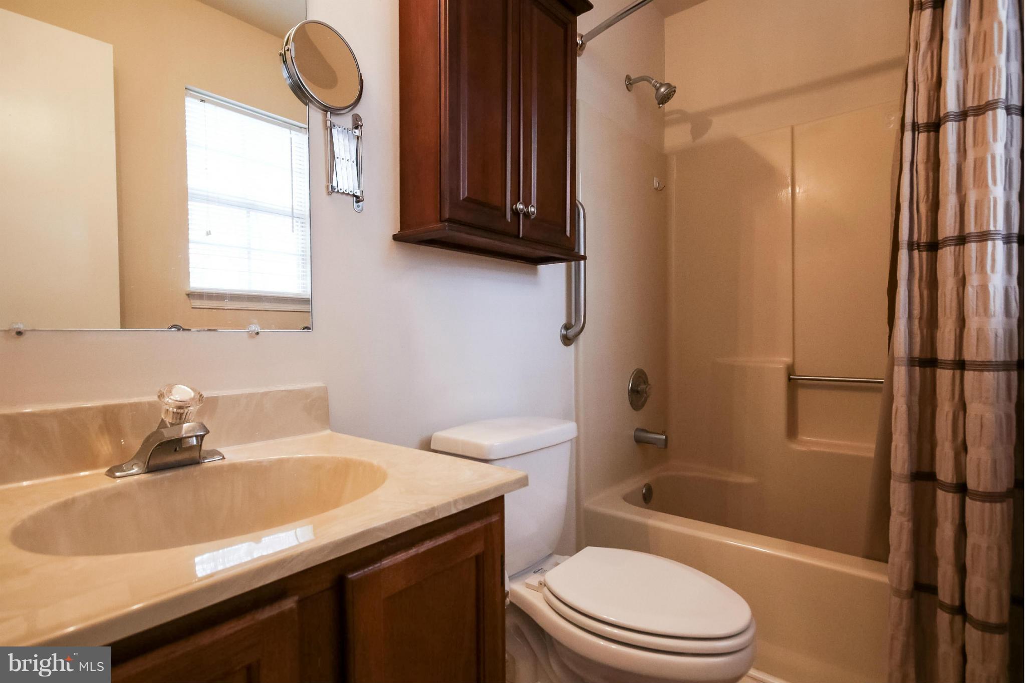 810 Wind Ridge Drive Stafford, VA 22554 - Photo 19 of 27 Bath (Master)
