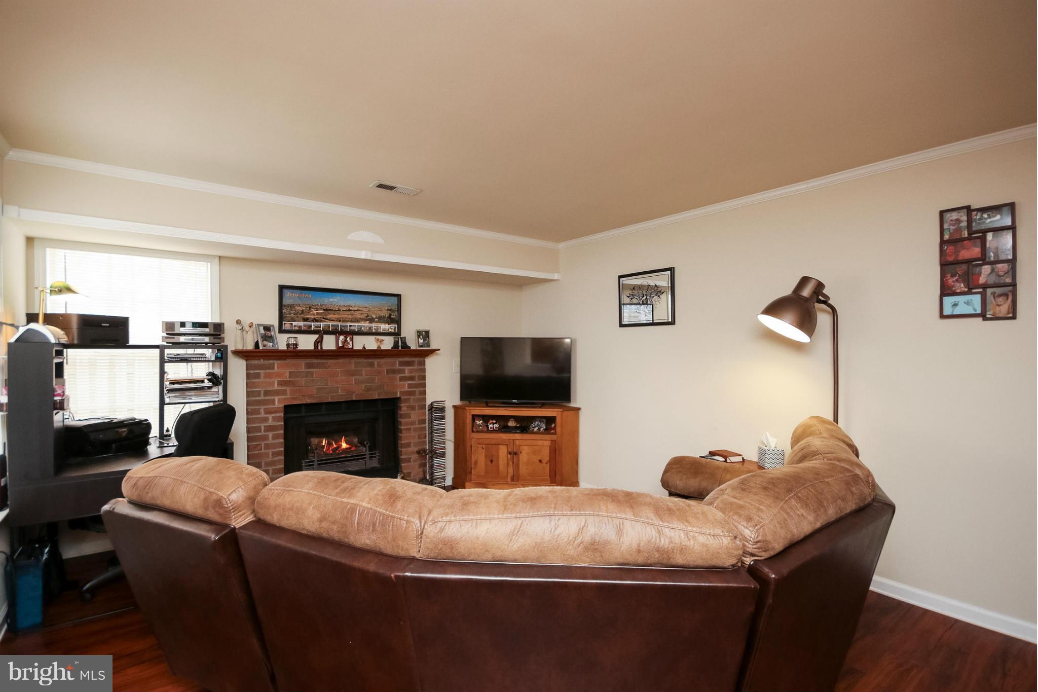 810 Wind Ridge Drive Stafford, VA 22554 - Photo 10 of 27 Living Room