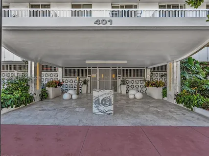 $485,000 | 401 Ocean Drive, Unit 1007, Miami Beach, FL 33139