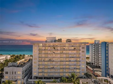 $485,000 | 401 Ocean Drive, Unit 1007, Miami Beach, FL 33139