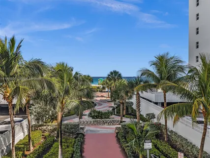 $485,000 | 401 Ocean Drive, Unit 1007, Miami Beach, FL 33139
