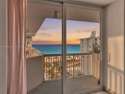 $485,000 | 401 Ocean Drive, Unit 1007, Miami Beach, FL 33139