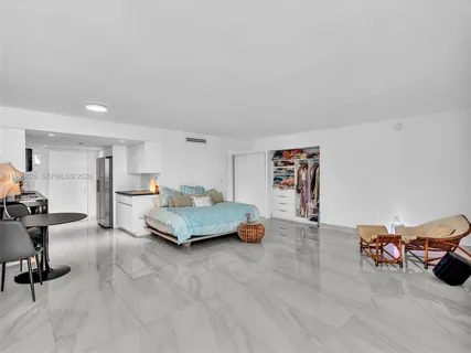 $485,000 | 401 Ocean Drive, Unit 1007, Miami Beach, FL 33139