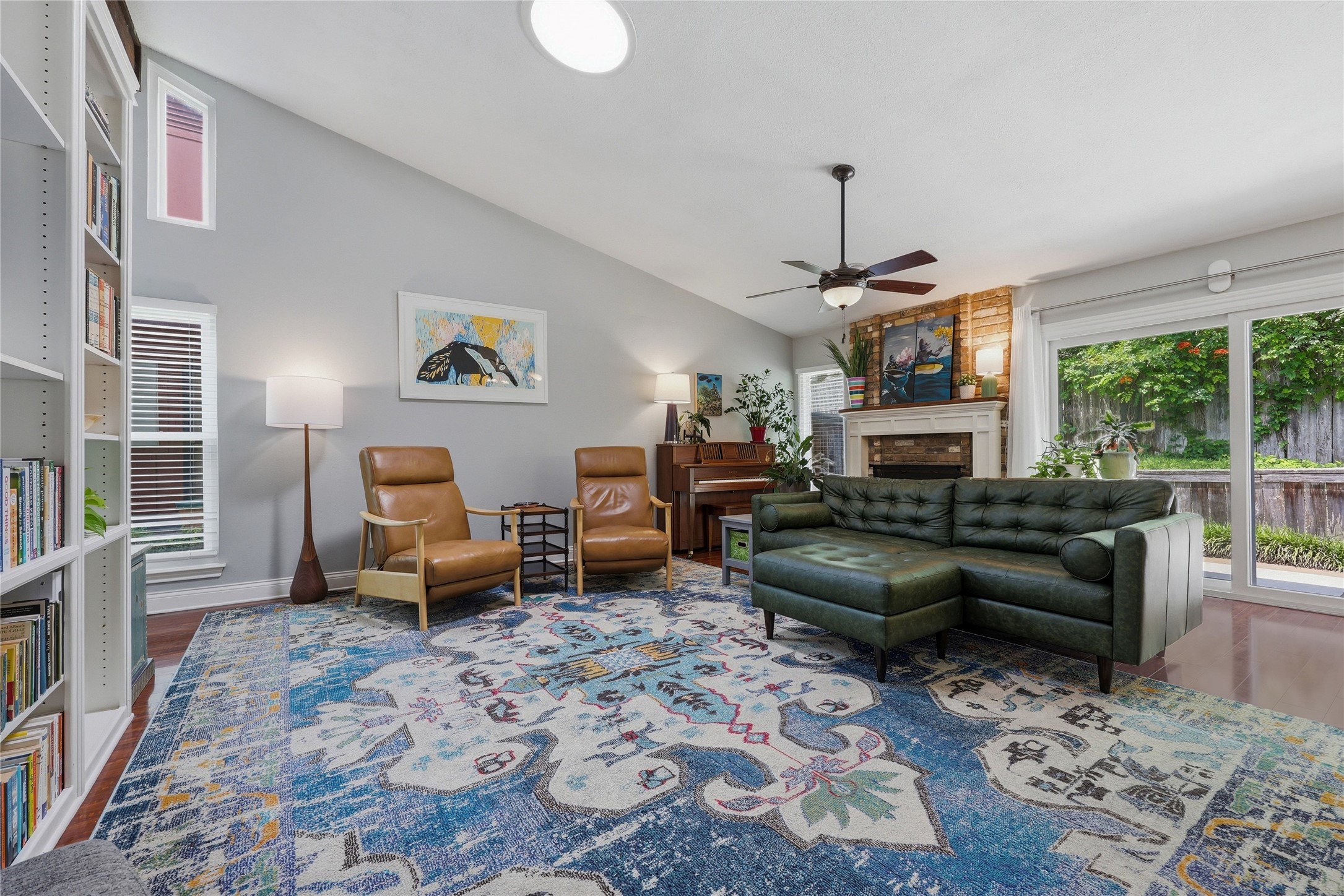 7516 Hemingway Street Austin, TX 78752 - Photo 2 of 34