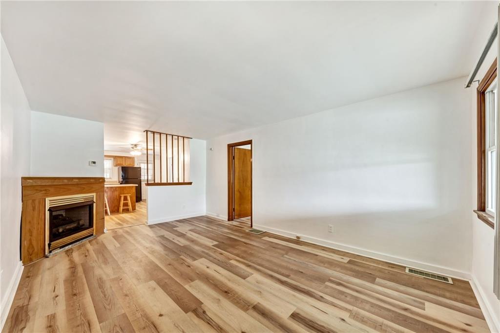 17 Schoen Street McKees Rocks, PA 15136 - Photo 2 of 17 Gallery Image 2