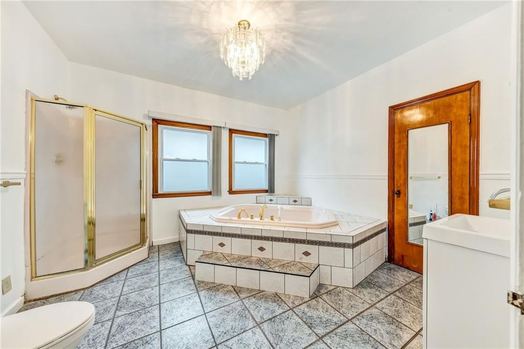 17 Schoen Street McKees Rocks, PA 15136 - Photo 6 of 17 Gallery Image 6