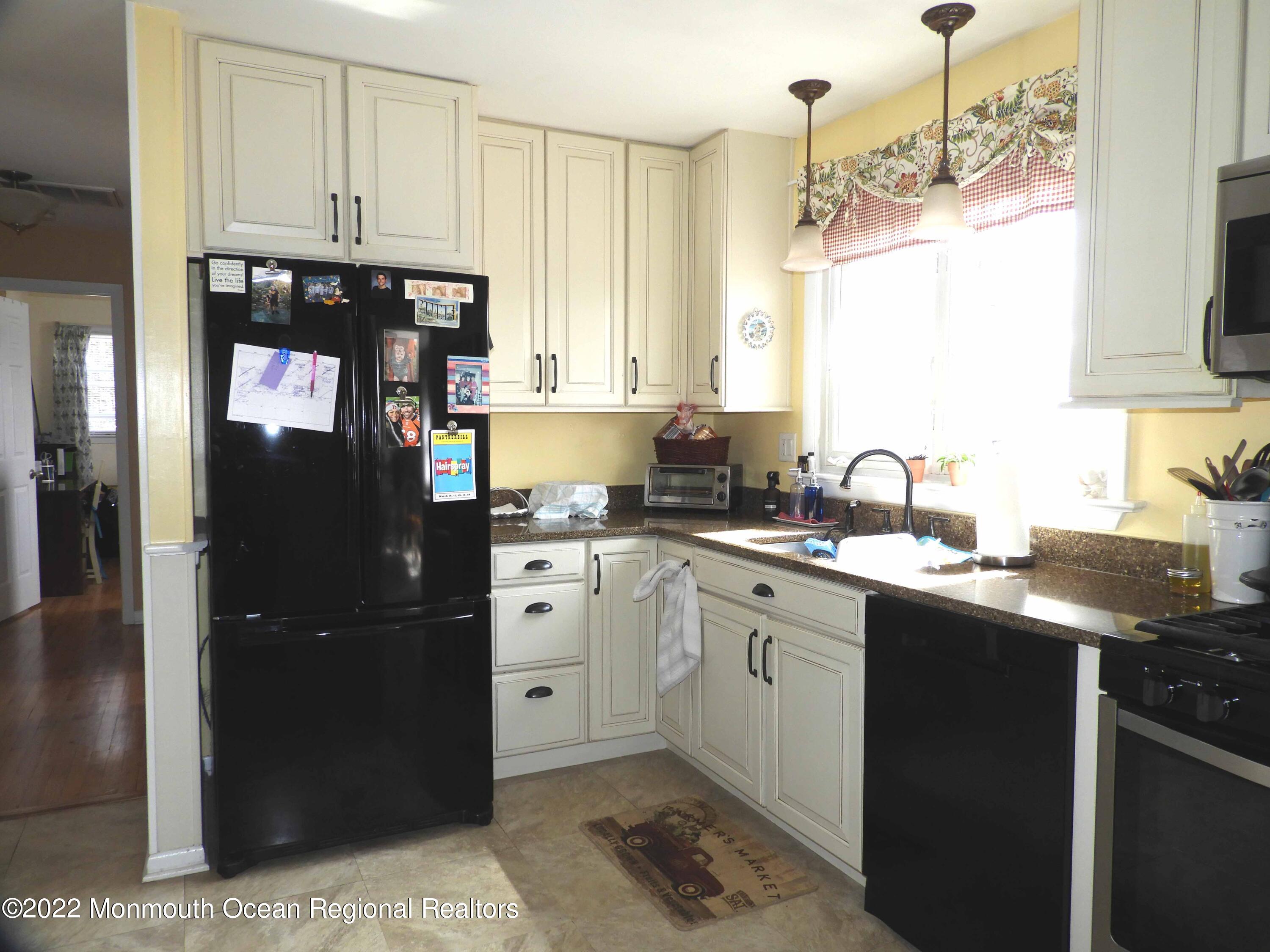 2202 Beach Boulevard Point Pleasant, NJ 08742 - Photo 6 of 15 DSCN2610.jpg-Net