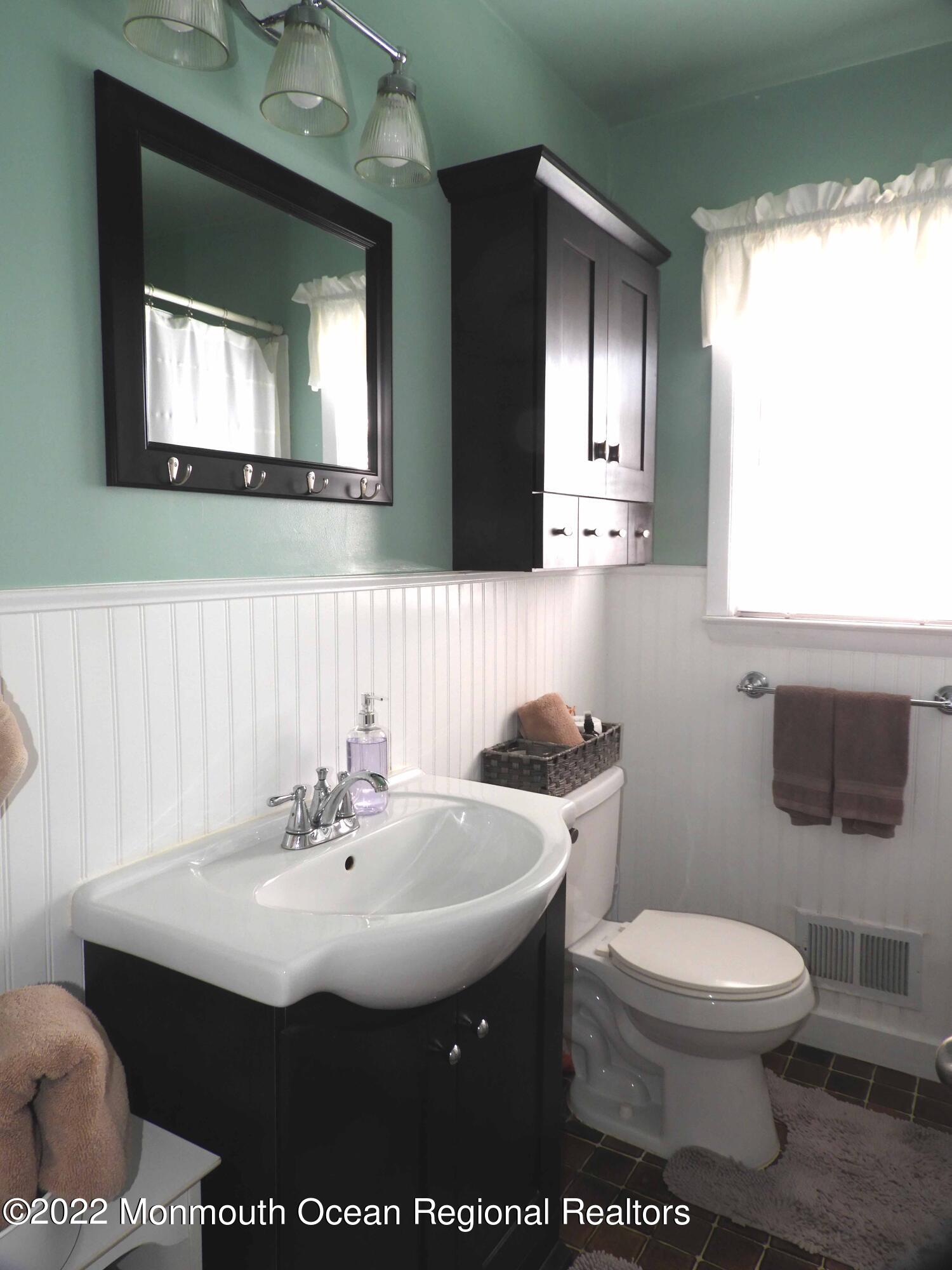 2202 Beach Boulevard Point Pleasant, NJ 08742 - Photo 9 of 15 DSCN2608.jpg-Net