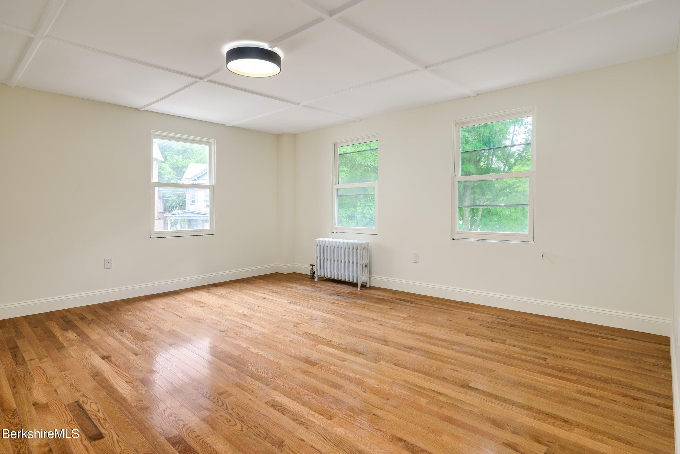 83 Chestnut Street, Unit UPPR North Adams, MA 01247 - Photo 14 of 23 Living