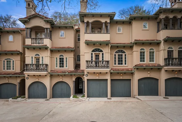 $7,900 | 1529 Barton Springs Road, Unit 13, Austin, TX 78704