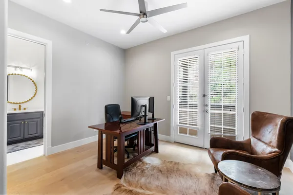 $7,900 | 1529 Barton Springs Road, Unit 13, Austin, TX 78704