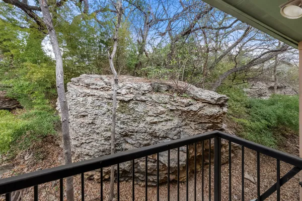 $7,900 | 1529 Barton Springs Road, Unit 13, Austin, TX 78704