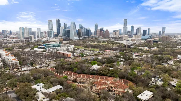 $7,900 | 1529 Barton Springs Road, Unit 13, Austin, TX 78704