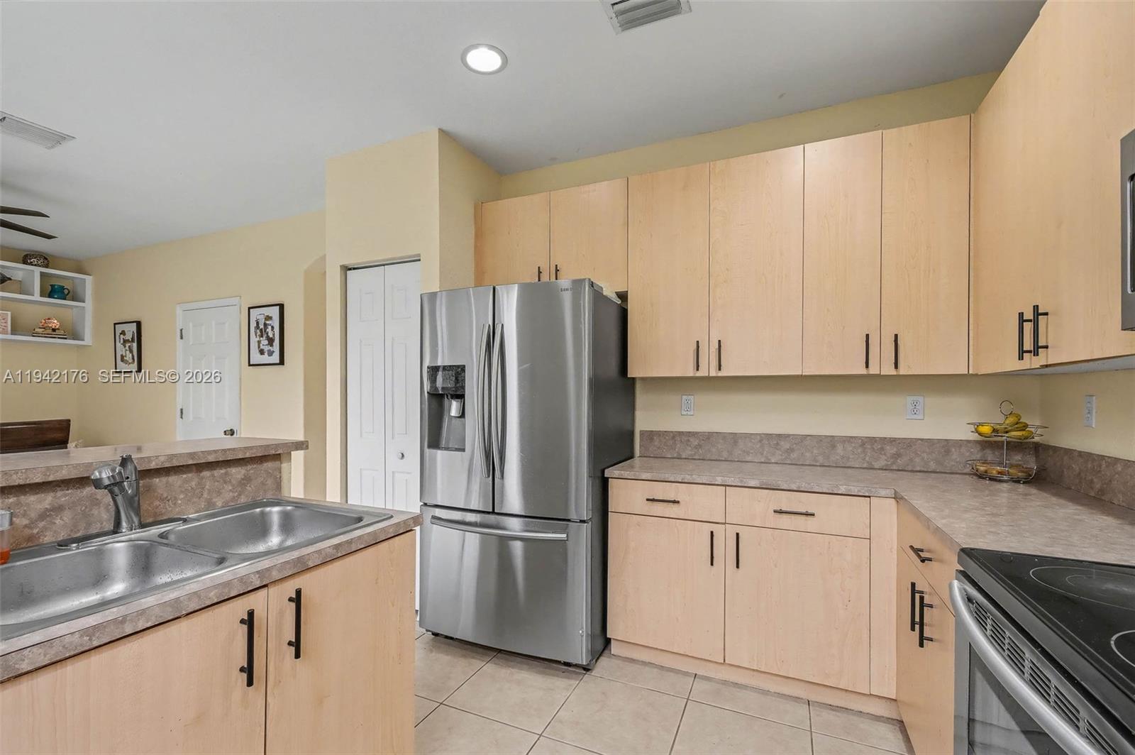 1939 Southeast 13th Street Homestead, FL 33035 - Photo 15 of 43