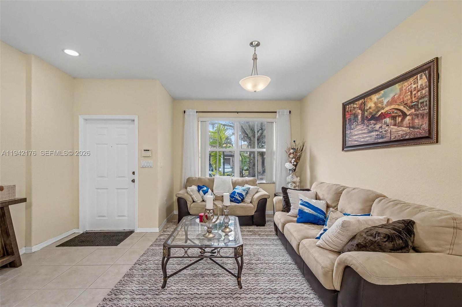 1939 Southeast 13th Street Homestead, FL 33035 - Photo 5 of 43