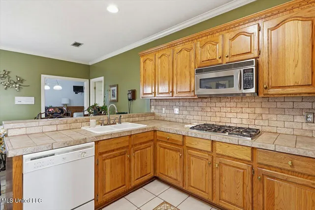 $359,900 | 281 Parks Road, Raymond, MS 39154