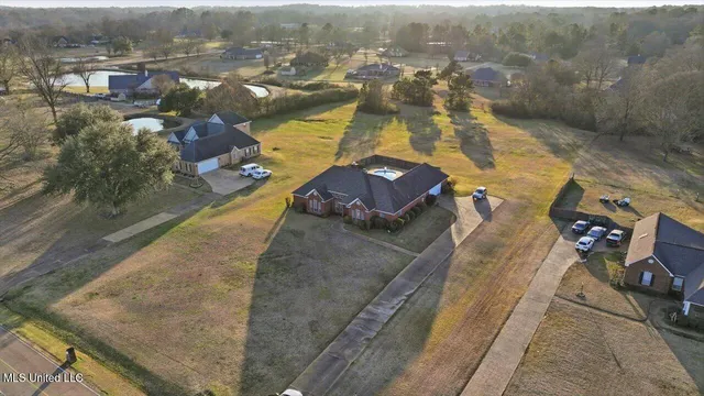 $359,900 | 281 Parks Road, Raymond, MS 39154