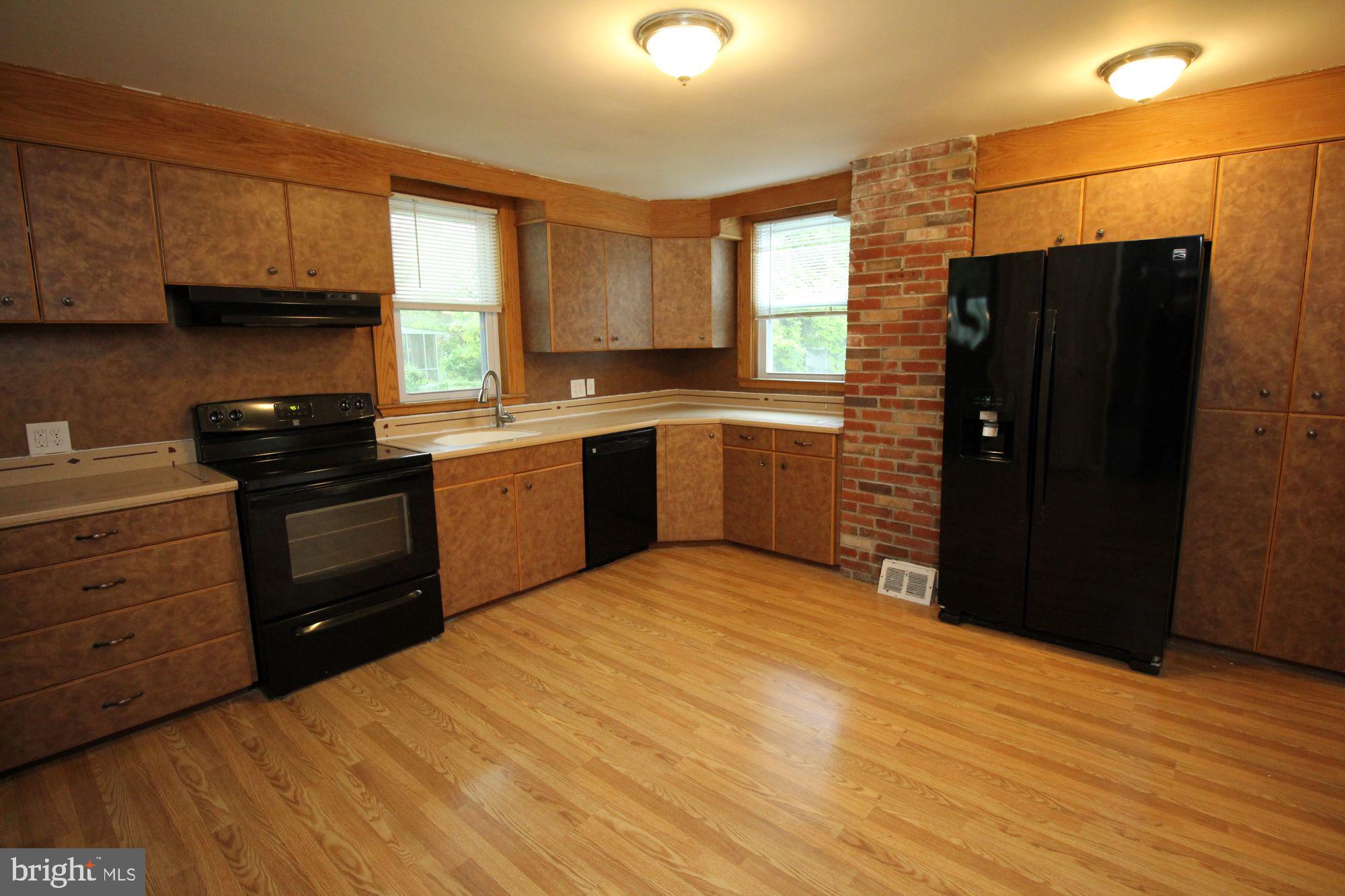 225 State Avenue Lindenwold, NJ 08021 - Photo 4 of 22 Gallery Image 4
