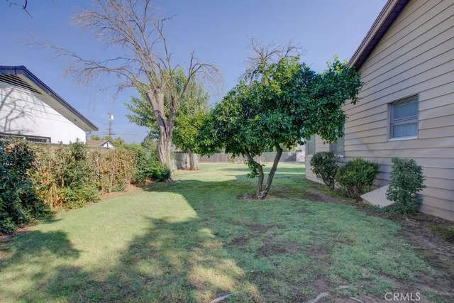 a view of backyard of house