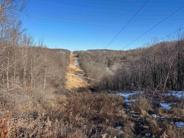 $540,820 | 43167 Guthrie Road, Gays Mills, WI 54631