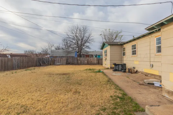 $105,000 | 107 Inverness Street, Borger, TX 79007