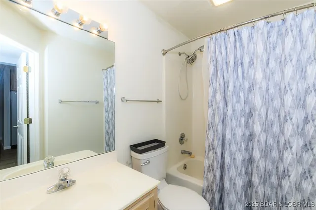 $365,000 | 601 Park Pl Drive, Unit 1A, Kaiser, MO 65047