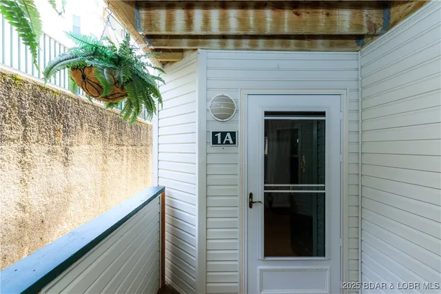 $365,000 | 601 Park Pl Drive, Unit 1A, Kaiser, MO 65047