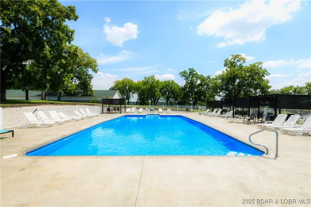 $365,000 | 601 Park Pl Drive, Unit 1A, Kaiser, MO 65047