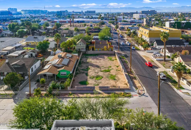 $1 | 821 West McKinley Street, Unit 2, Phoenix, AZ 85007