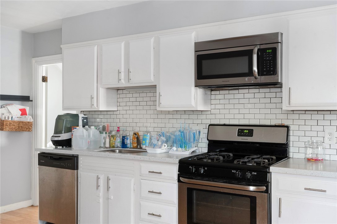 33 Amy Street Providence, RI 02906 - Photo 24 of 50 Unit 3 Kitchen