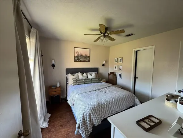 $1,350 | 906 Camellia Court, Unit B, College Station, TX 77840