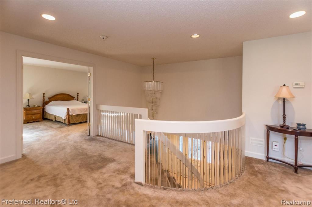34015 Lyncroft Street Farmington Hills, MI 48331 - Photo 20 of 34