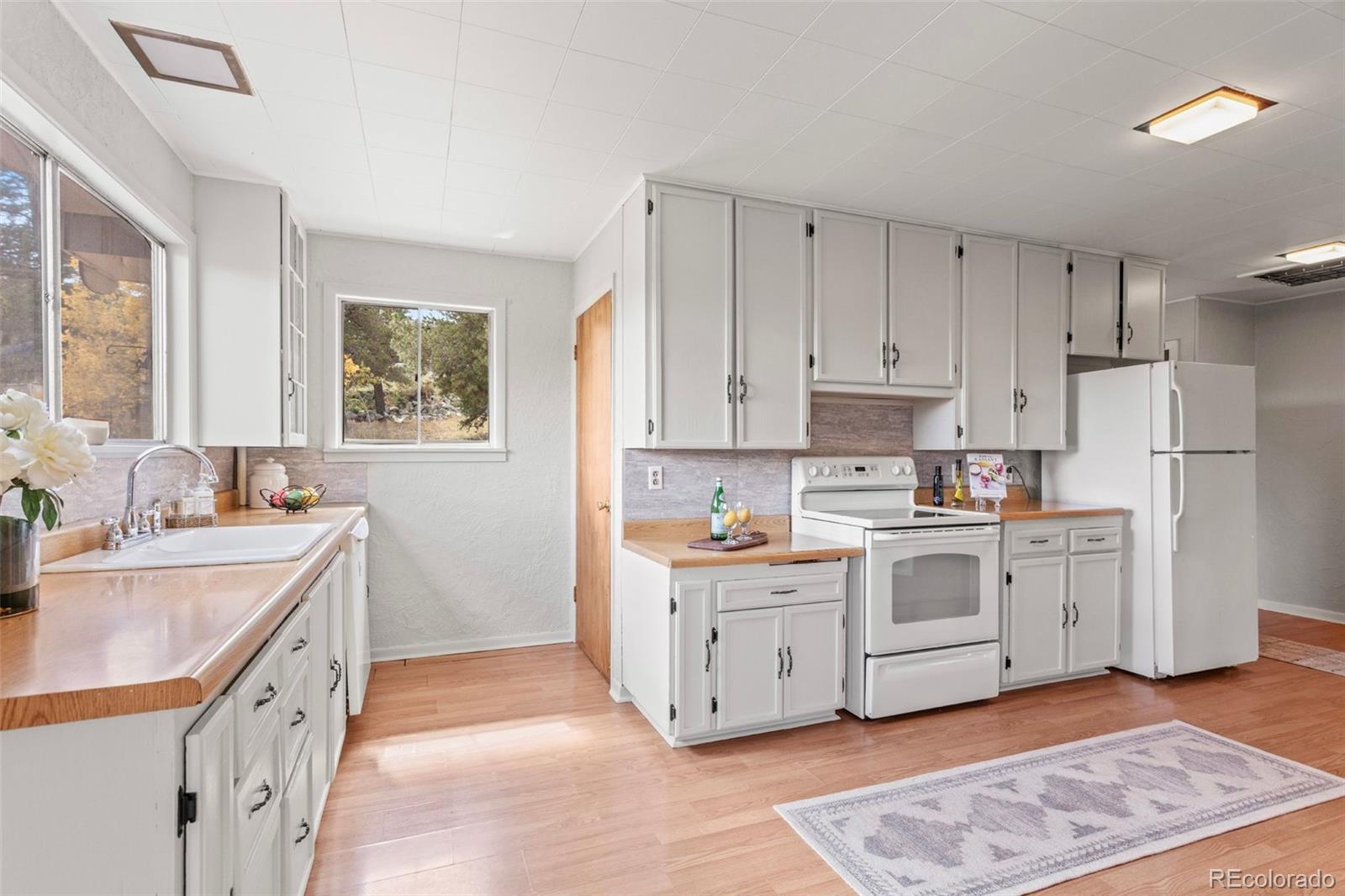 35 Phantom Creek Trail Bailey, CO 80421 - Photo 7 of 20