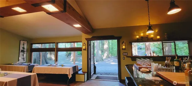 a front view of house with yard