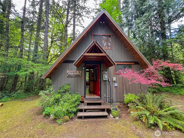 $1,200,000 | 423 Lords Lake Loop Road, Quilcene, WA 98376
