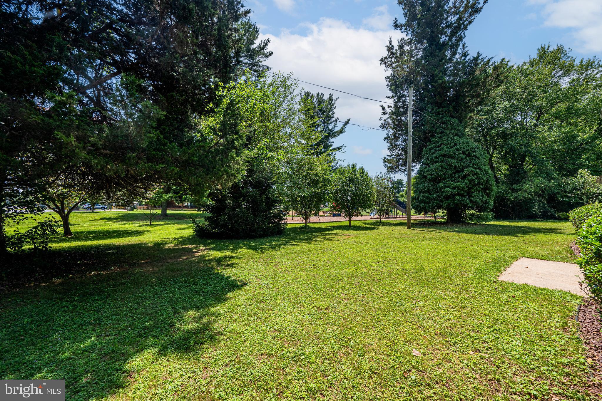 11105 Slye Court Silver Spring, MD 20902 - Photo 37 of 42 Yard
