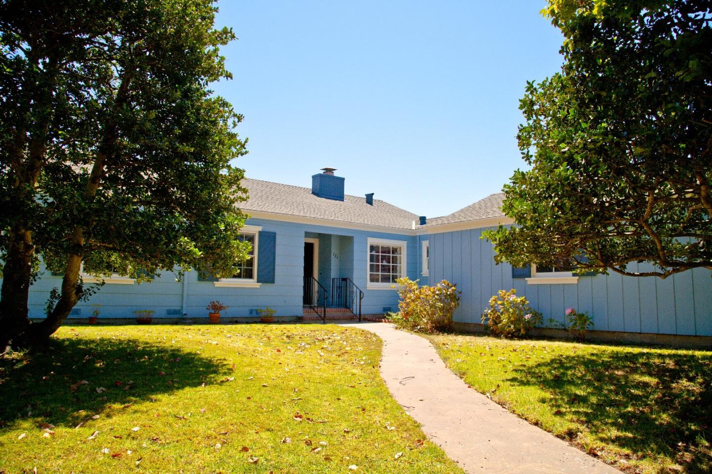 171 Riker Terrace Salinas, CA 93901 - Photo 2 of 19 Gallery Image 2