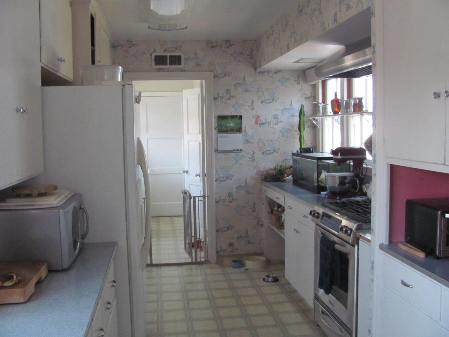 171 Riker Terrace Salinas, CA 93901 - Photo 4 of 19 Gallery Image 4