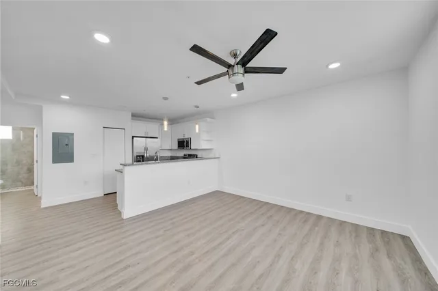 $1,600 | 275 Southwest 4th Street, Unit 110, Cape Coral, FL 33991