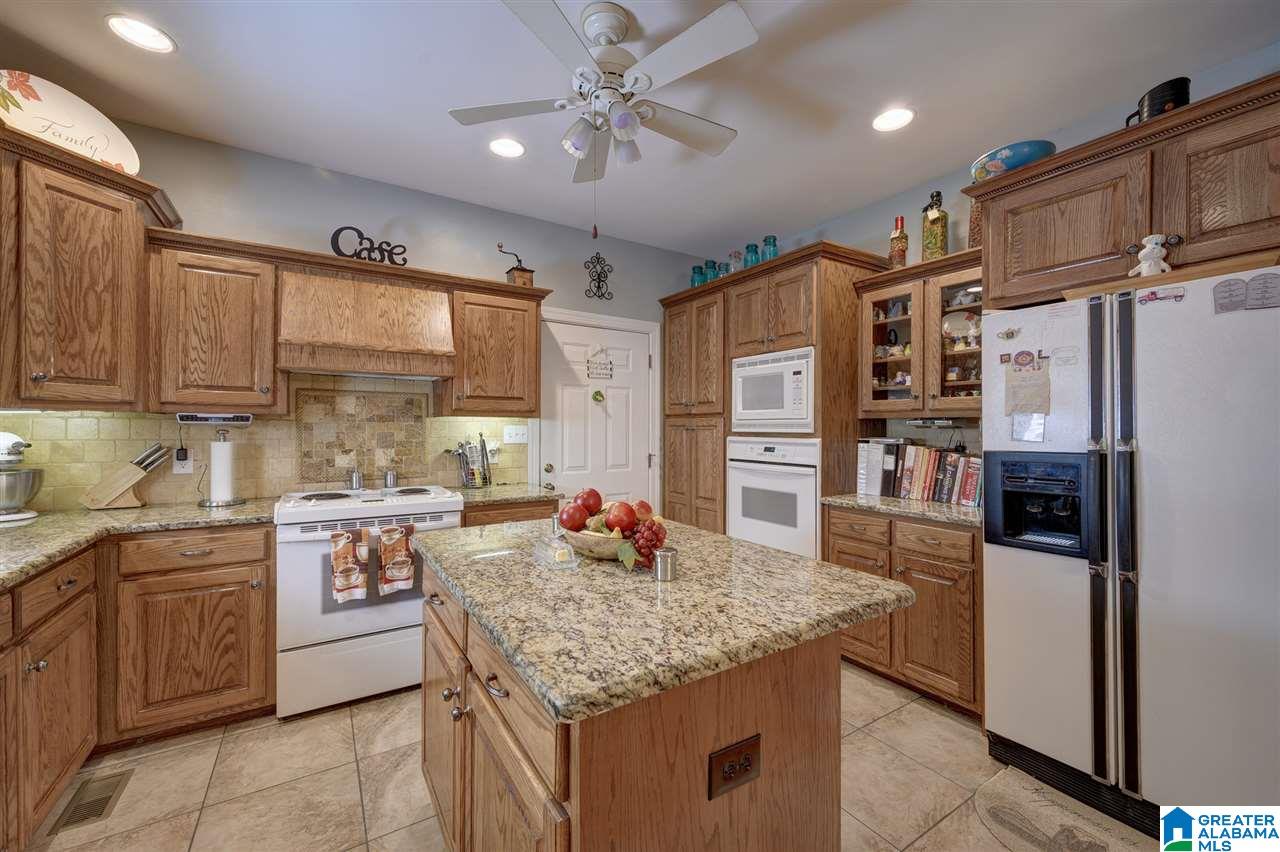 631 Dana Road Warrior, AL 35180 - Photo 4 of 41