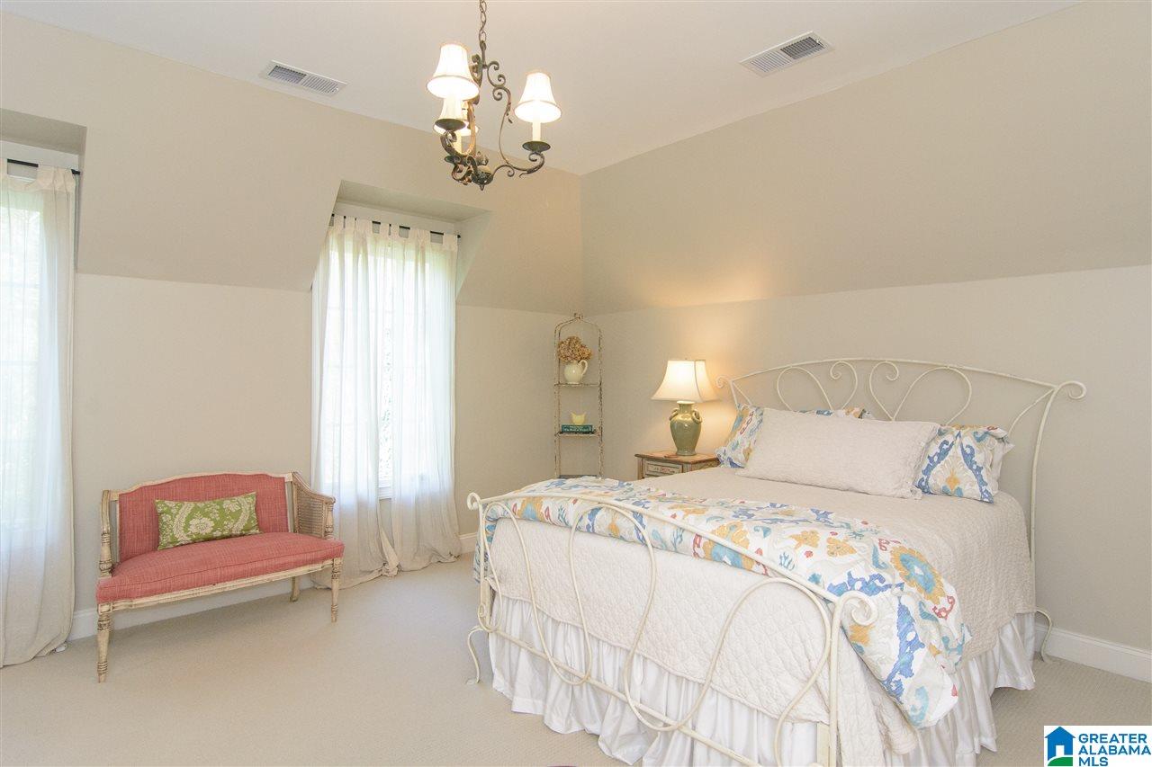 4347 Caldwell Mill Road Birmingham, AL 35243 - Photo 33 of 46