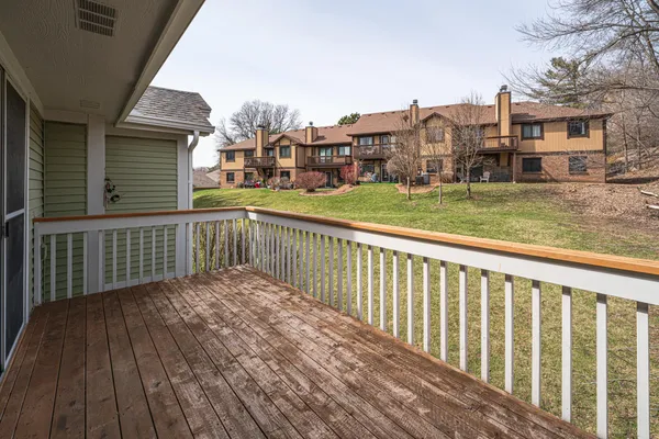 $219,900 | 10742 Toledo Court, Bloomington, MN 55437