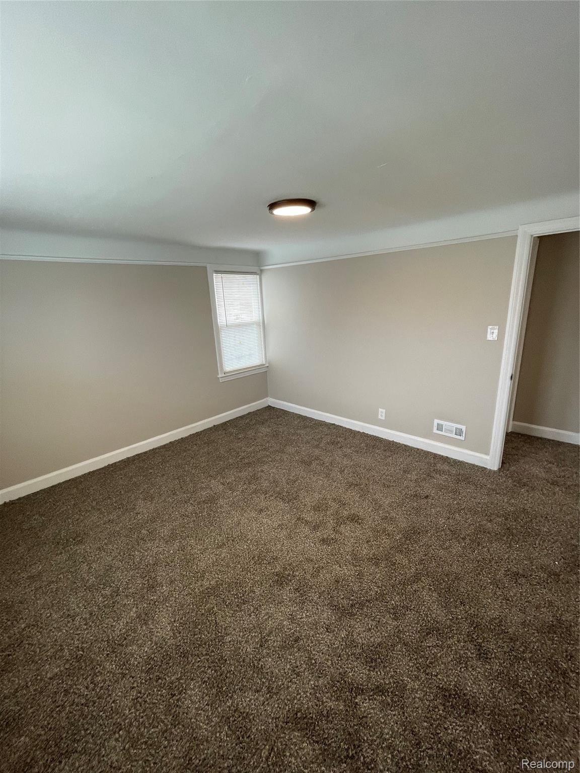 5776 Devonshire Road Detroit, MI 48224 - Photo 30 of 51 Yajkz7+dTIuFiFS24KdCWw.jpg