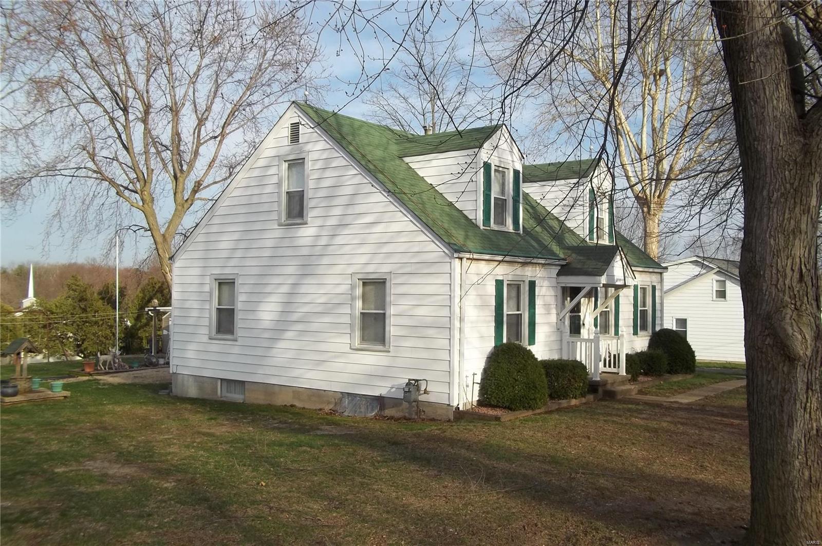 2218 Zumbehl Road St. Charles, MO 63301 - Photo 3 of 8