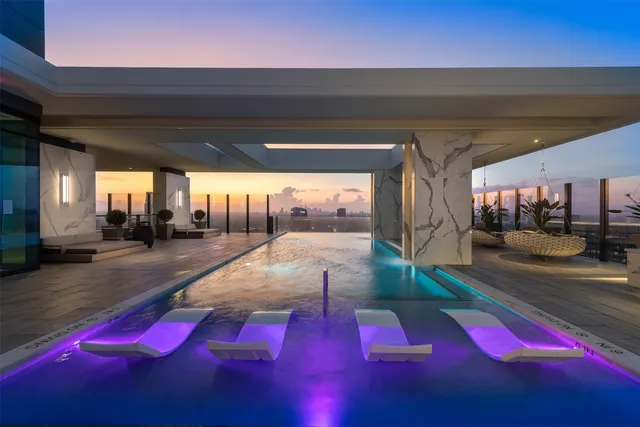 a view of outdoor space