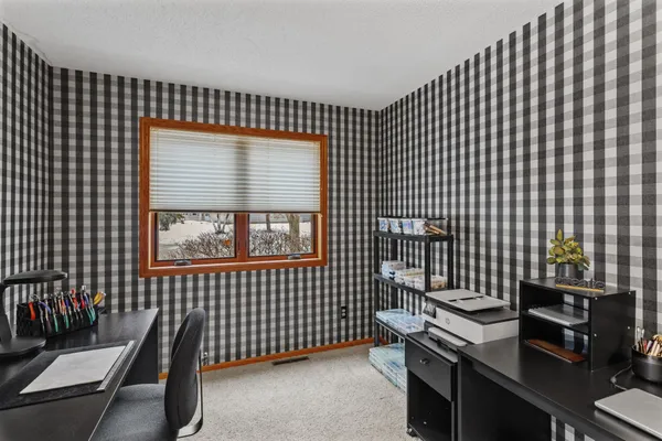 $279,900 | 2559 Sumac Circle, White Bear Lake, MN 55110