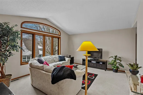 $279,900 | 2559 Sumac Circle, White Bear Lake, MN 55110