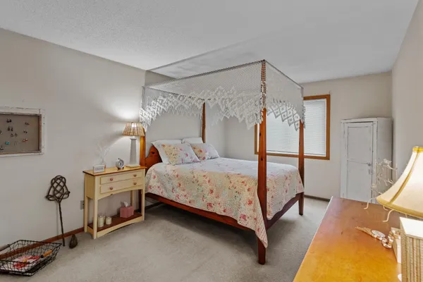 $279,900 | 2559 Sumac Circle, White Bear Lake, MN 55110