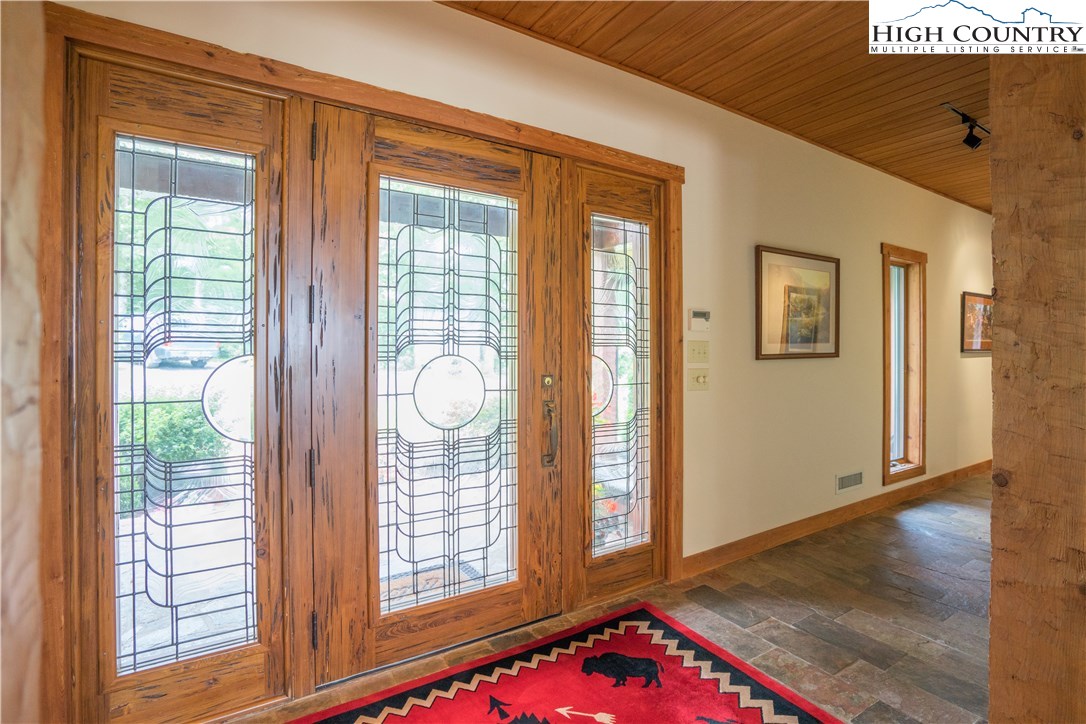 620-622 Sampson Road Boone, NC 28607 - Photo 8 of 33 Gallery Image 8