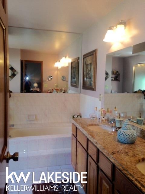 1354 Sherborn Court Rochester Hills, MI 48306 - Photo 19 of 42